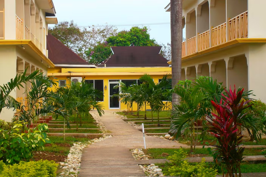 Coral Seas Beach Resort image 1