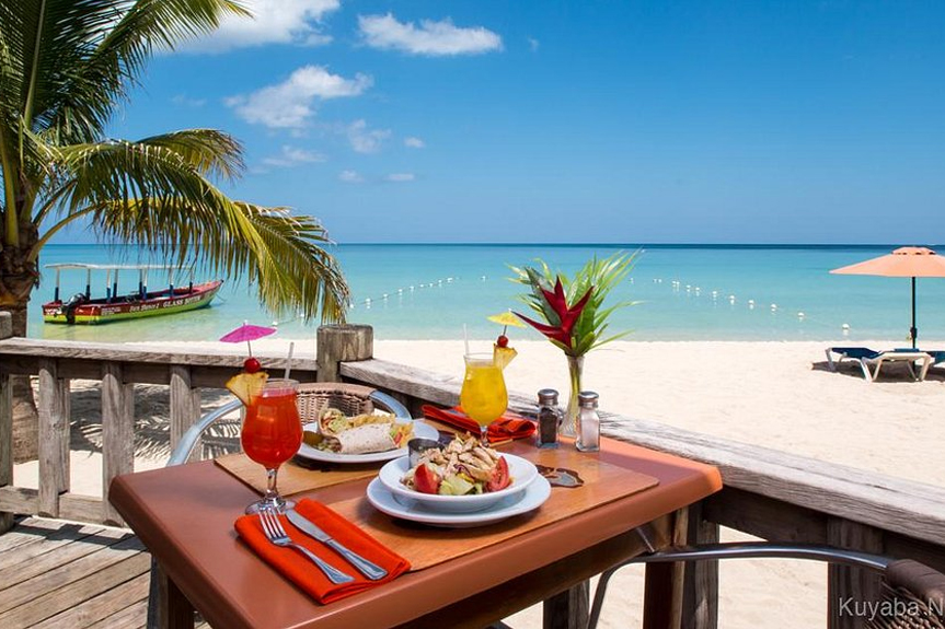 Kuyaba Hotel & Restaurant thumbnail 3